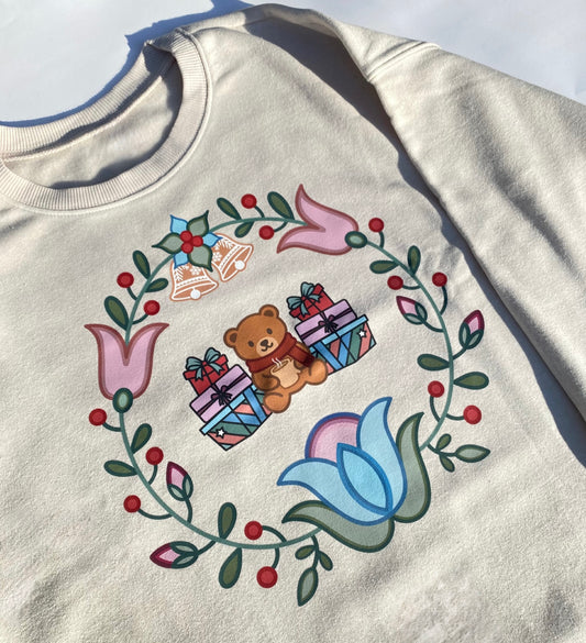 Cozy Winter & Teddy Wreath sweater 🧸