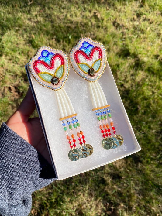 pastel florals with dentalium drops 🌙🧸🦋