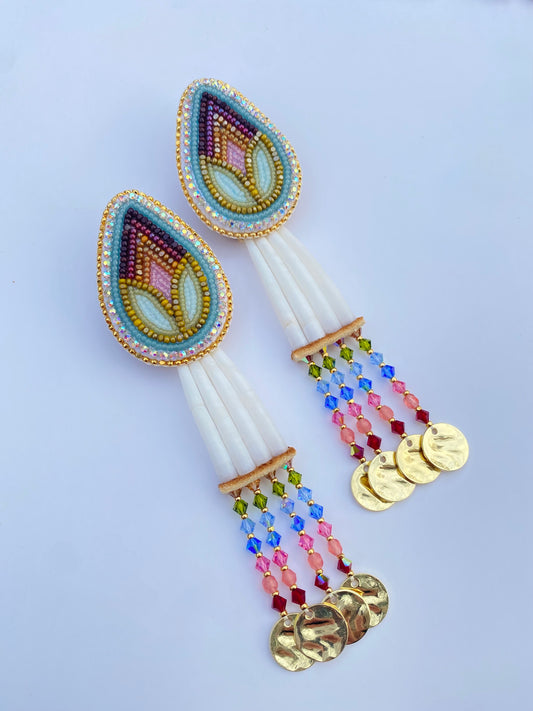 peachy rosebud earrings with dentalium drops 🥀