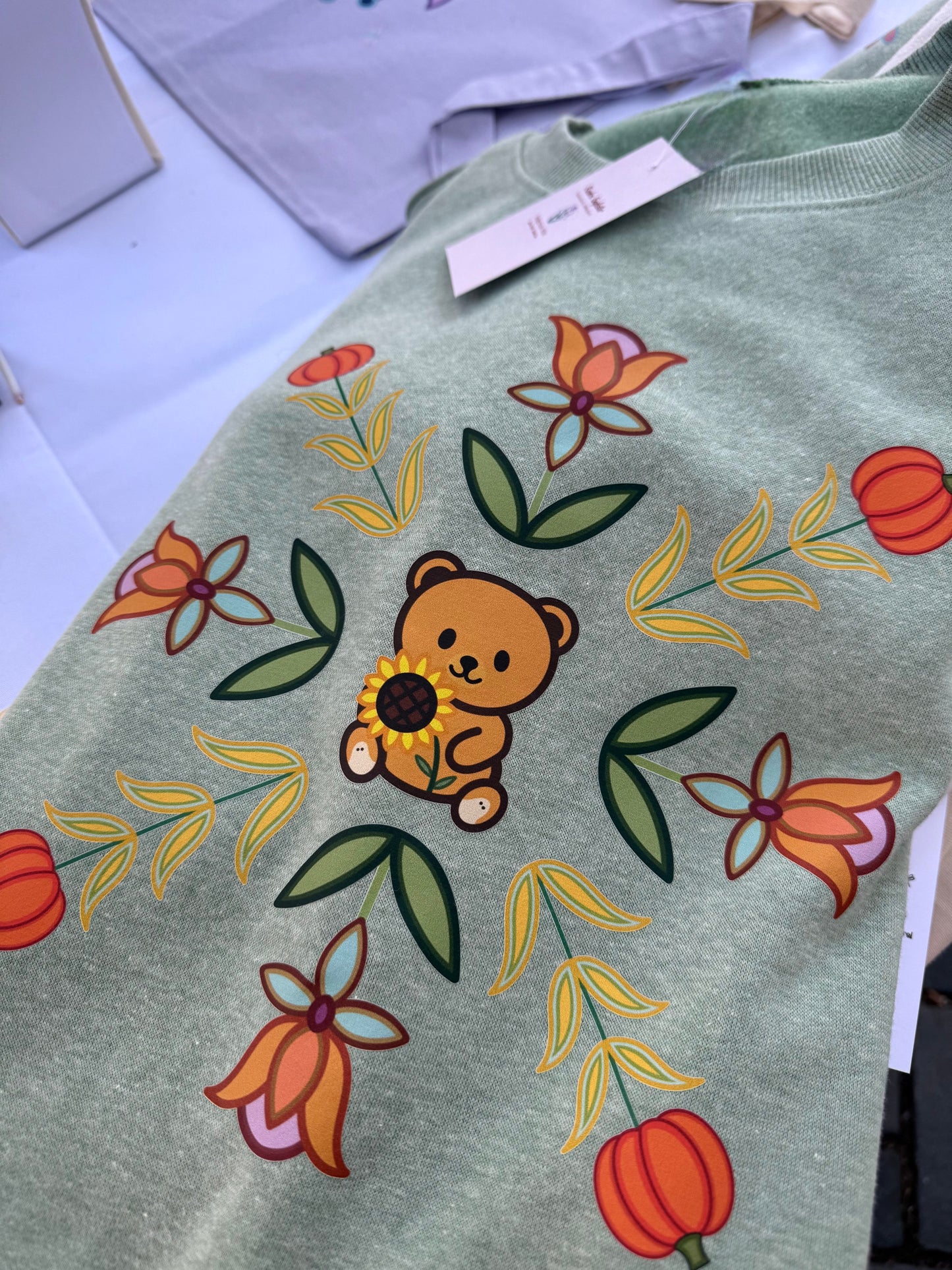 Cozy in Autumn — Sage green crewneck 🌿🧸